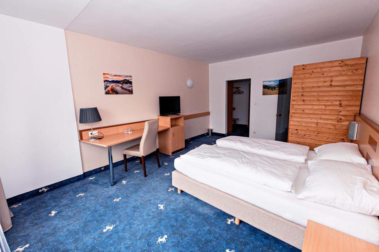 Hotel Wiental Pressbaum Ngoại thất bức ảnh